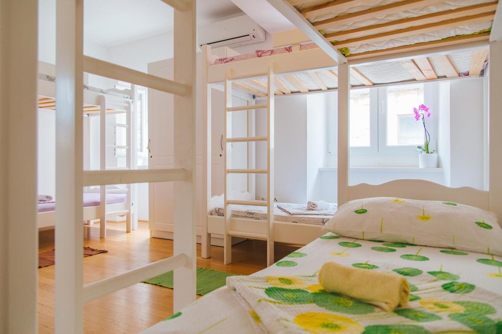 הוסטל חוואר Cheap Sleep Marinero (Adults Only) מראה חיצוני תמונה