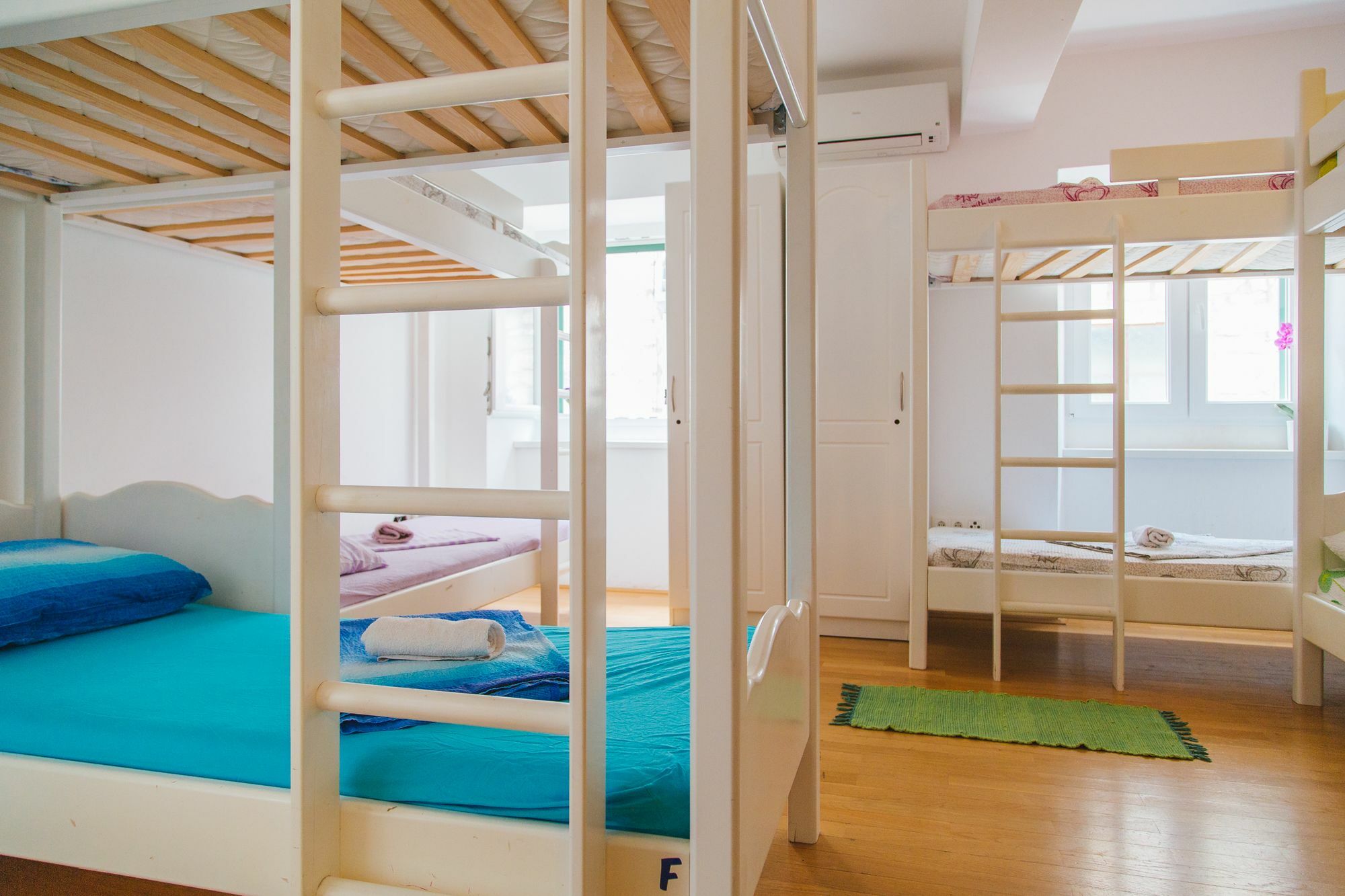הוסטל חוואר Cheap Sleep Marinero (Adults Only) מראה חיצוני תמונה